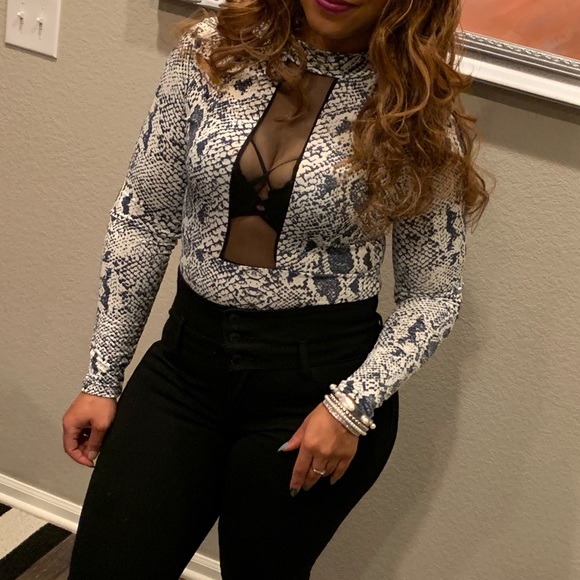 Bodysuit - Picture 3 of 7